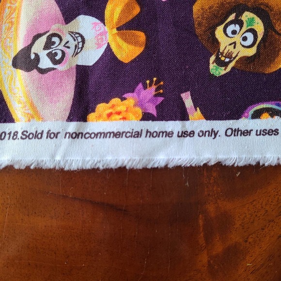 BTY Disney Coco and Friends Head Toss Cotton Fabric CP67005 Springs Creative - Picture 9 of 10